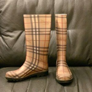 Burberry Classic Rain boots 37